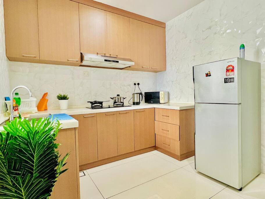 Ksl D'esplanade By R9 Apartment *