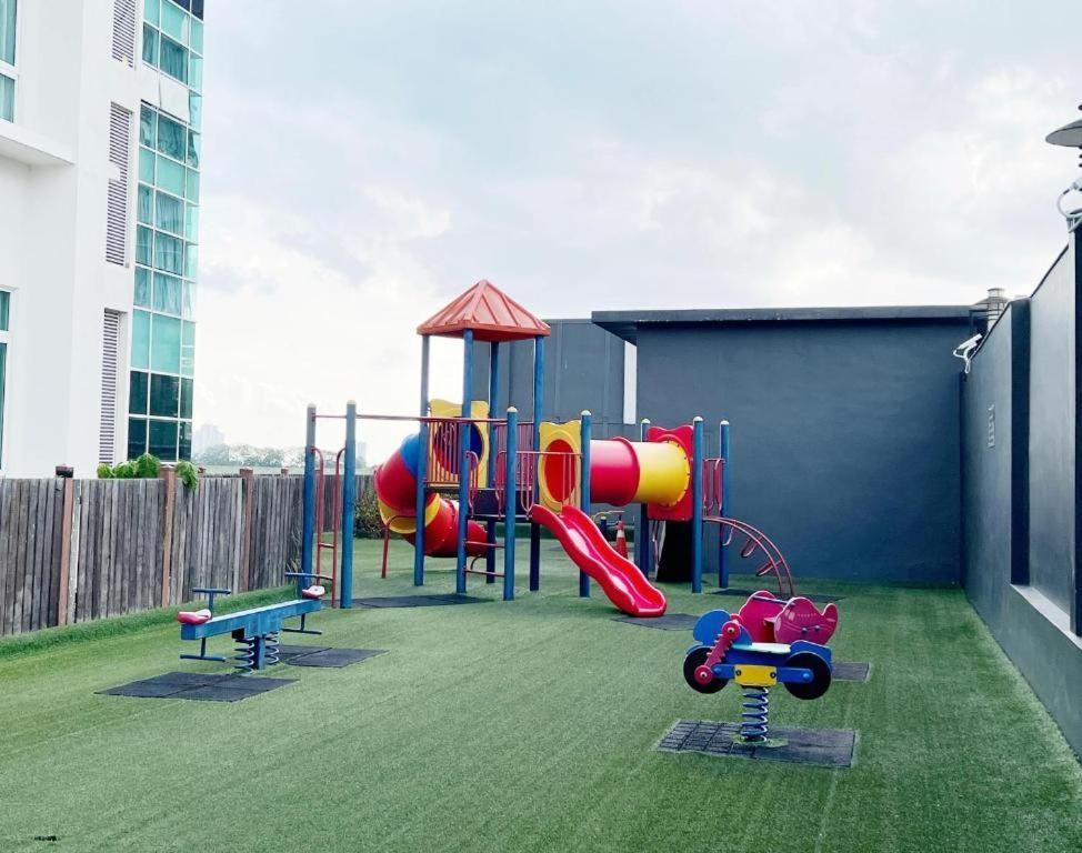 Ksl D'esplanade By R9 Apartment *